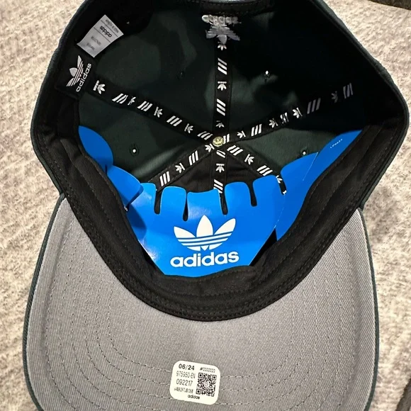 Brand new adjustable Adidas Forest Green Cap - Picture 4 of 5